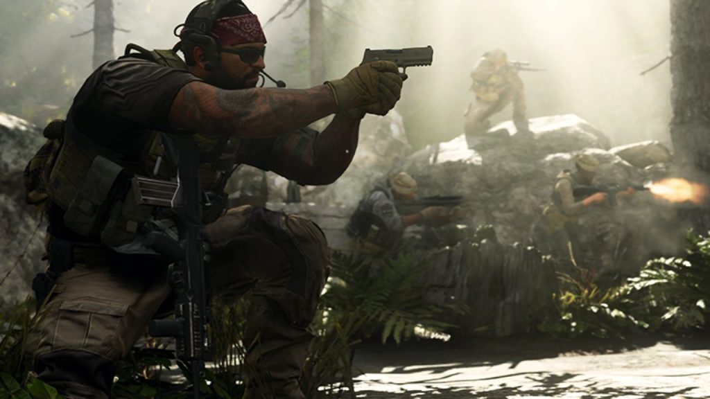 A soldier aiming enemies in Call of Duty: Modern Warfare