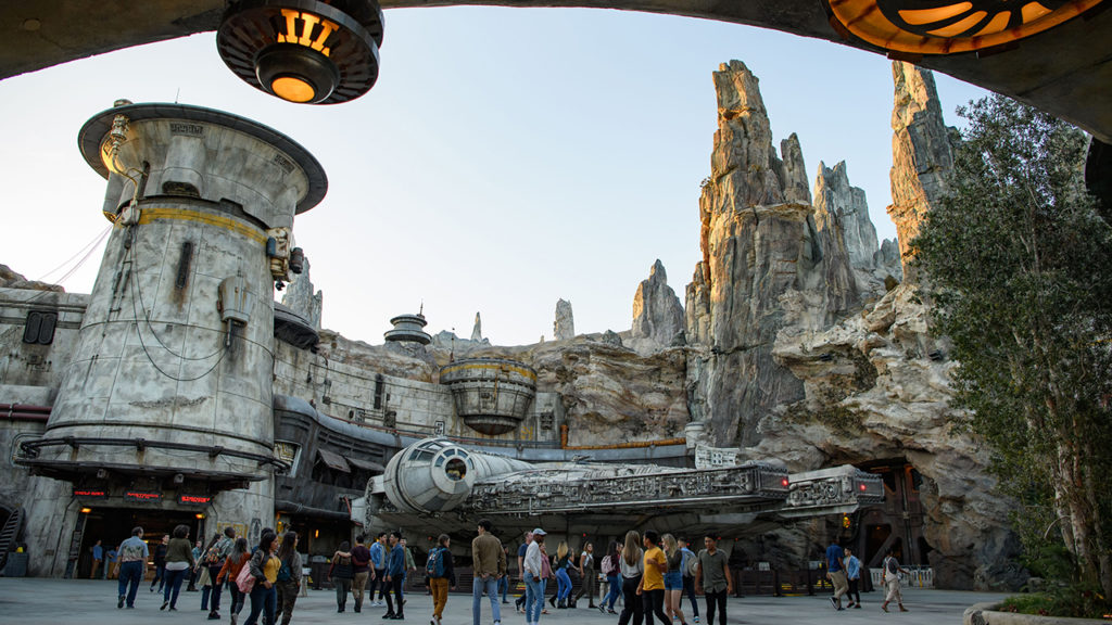 batuu black spire outpost from star wars tales from the galaxy's edge
